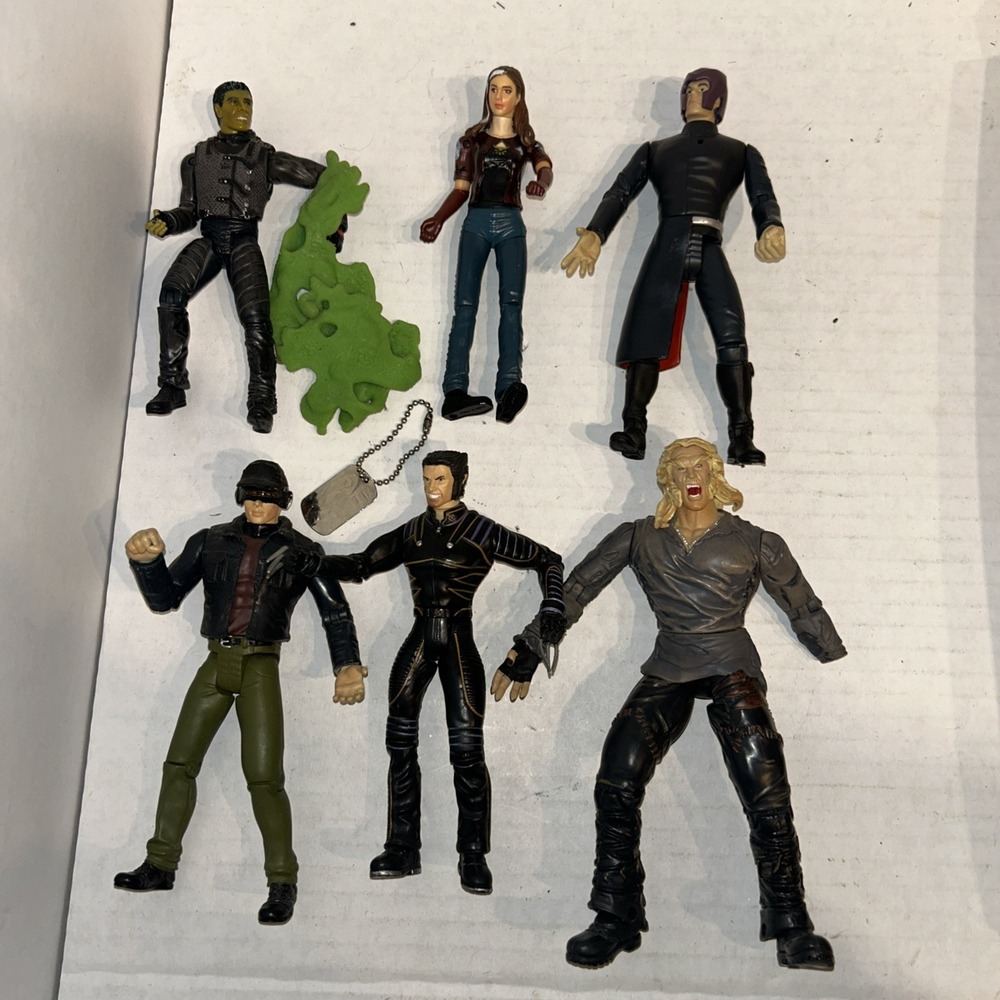 2000 Toy Biz‎ Movie Action Figure Marvel X-Men Lot Wolverine Rouge Magneto C4